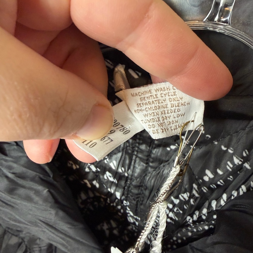 NWT $139 Chico’s Crinkle Reverse Pauley Jacket – Black/White – Size 3 (16/18) - Picture 7 of 9